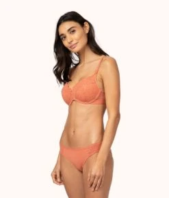 KIKIO Underwear Shop -KIKIO Underwear Shop 2 on model front1 lace no wire push up terracotta de3c2c08 96cb 400a af6c a45a64141b9f