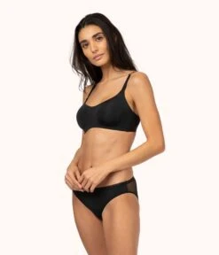 KIKIO Underwear Shop -KIKIO Underwear Shop 2 on model front1 no wire balconette jet black 0d20c055 44c3 4b40 aff6 74a4ff853dc4