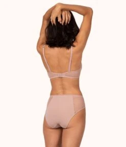 The Dot Mesh Unlined Bra: Orchid 11 The Dot Mesh Unlined Bra: Orchid -KIKIO Underwear Shop 3 on model back dot mesh unlined bra orchird be801e94 d6e0 4b35 a93d aaaa363b42d0