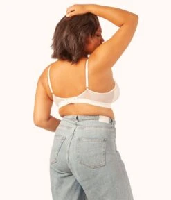 The Busty Bralette: Soft Pink -KIKIO Underwear Shop on model back busty bralette soft pink 151cb3c9 91ce 4592 bb0c 2ea26e7546d4